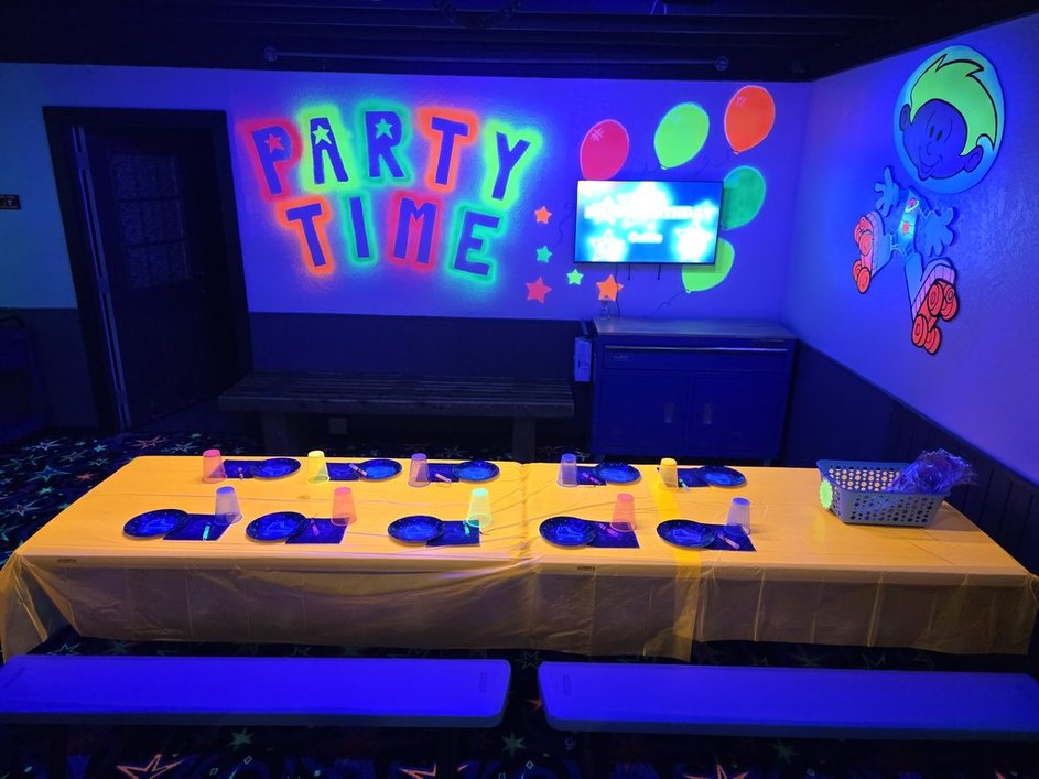 the glow EffeX Party Room